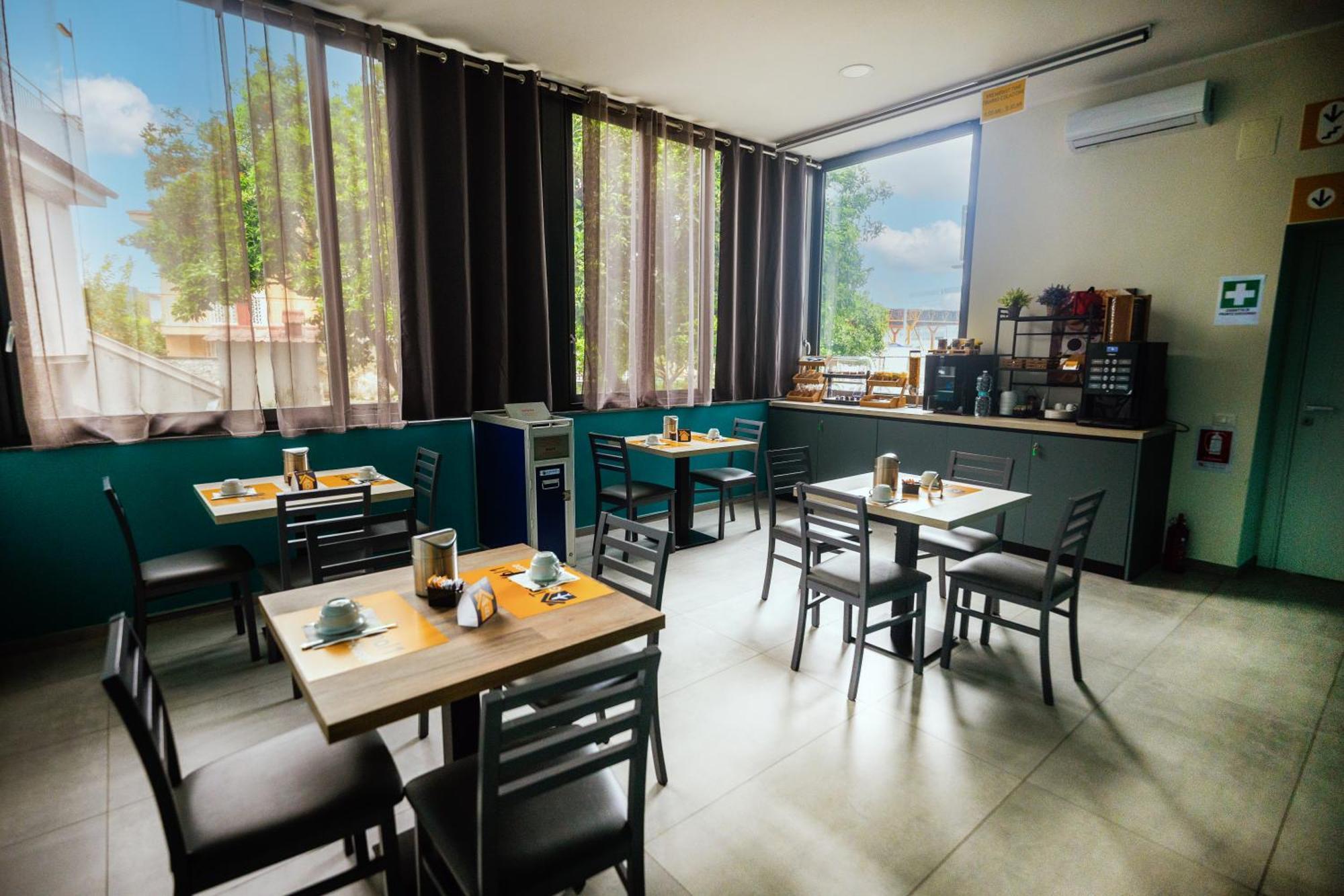 Terminal 1 Guest House ナポリ エクステリア 写真