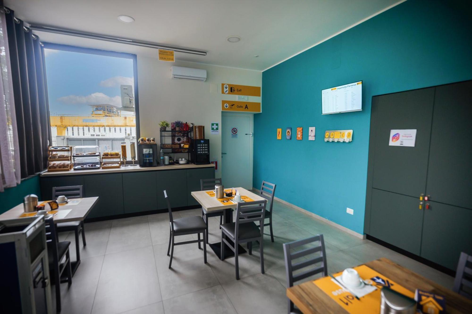 Terminal 1 Guest House ナポリ エクステリア 写真
